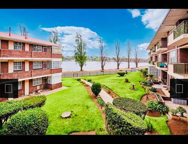 2 BEDROOM APARTMENT FOR SALE IN FLORIDA